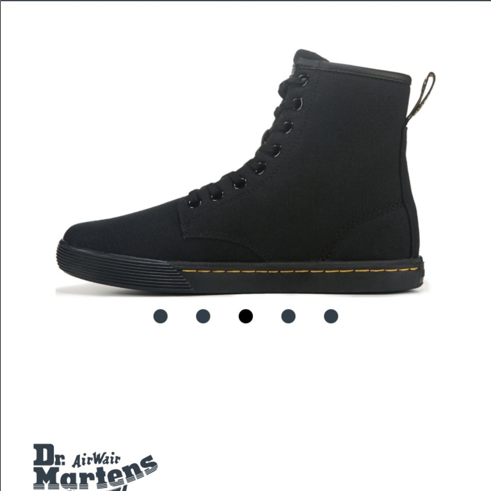 Leather, suede
Memory foam comfort insole
Durable rubber outsole